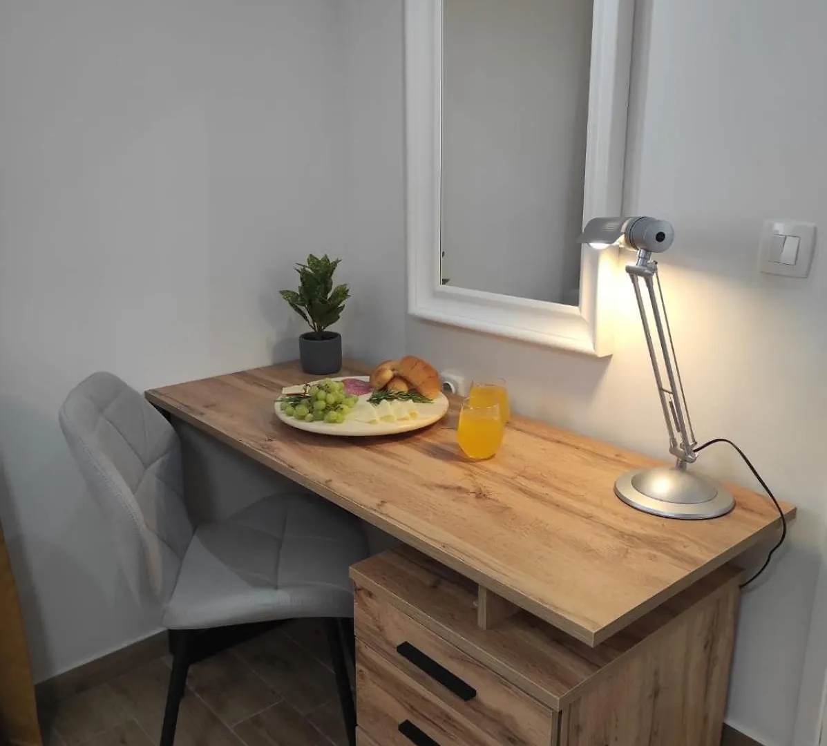Lunaris Apartments Zadar 0*,